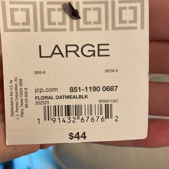 Liz Claiborne New Sweater! - Picture 6 of 6